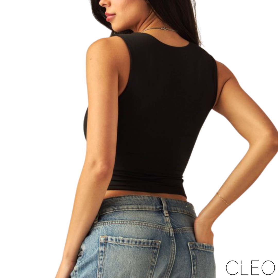 Blusa básica negra