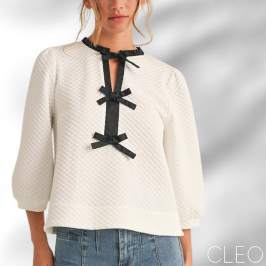Blusa blanca de lazos