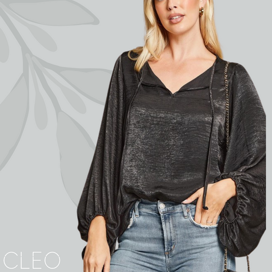 Blusa negra satinada