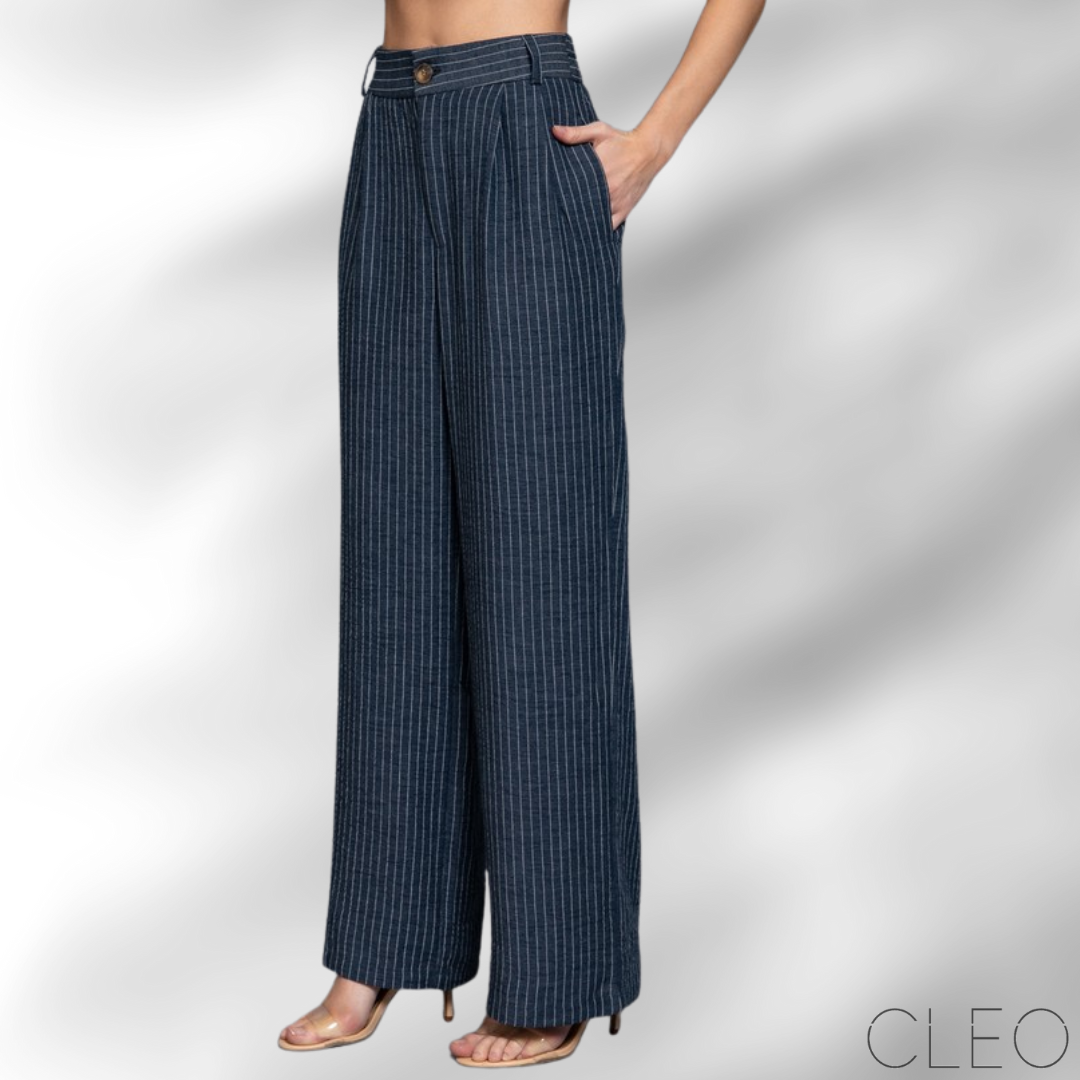Pantalón azul de rayas
