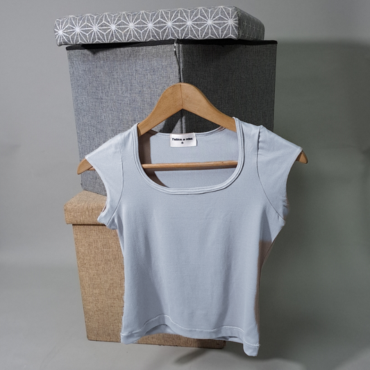 Blusa básica gris claro